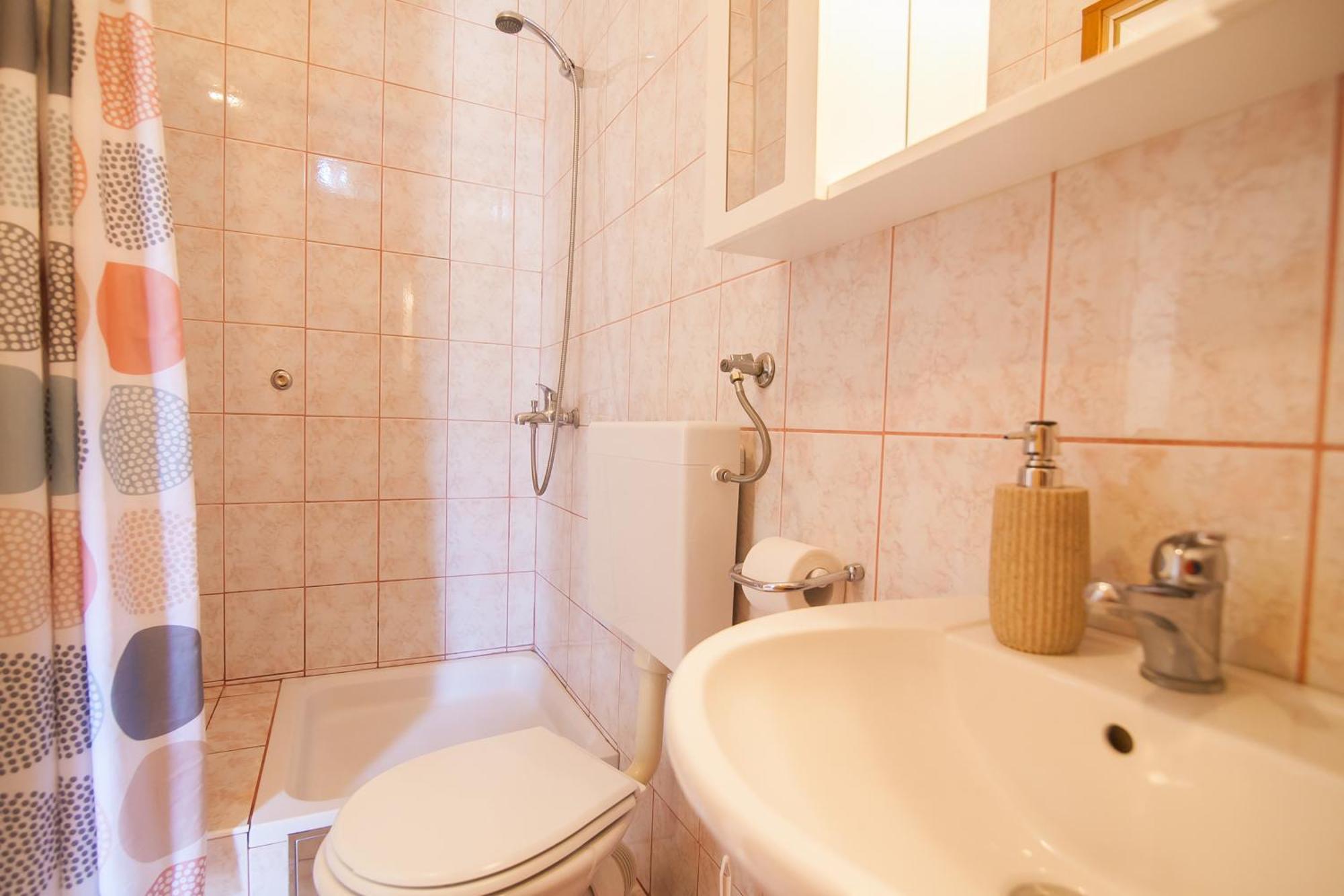 Old Town Accommodation Бол Екстер'єр фото