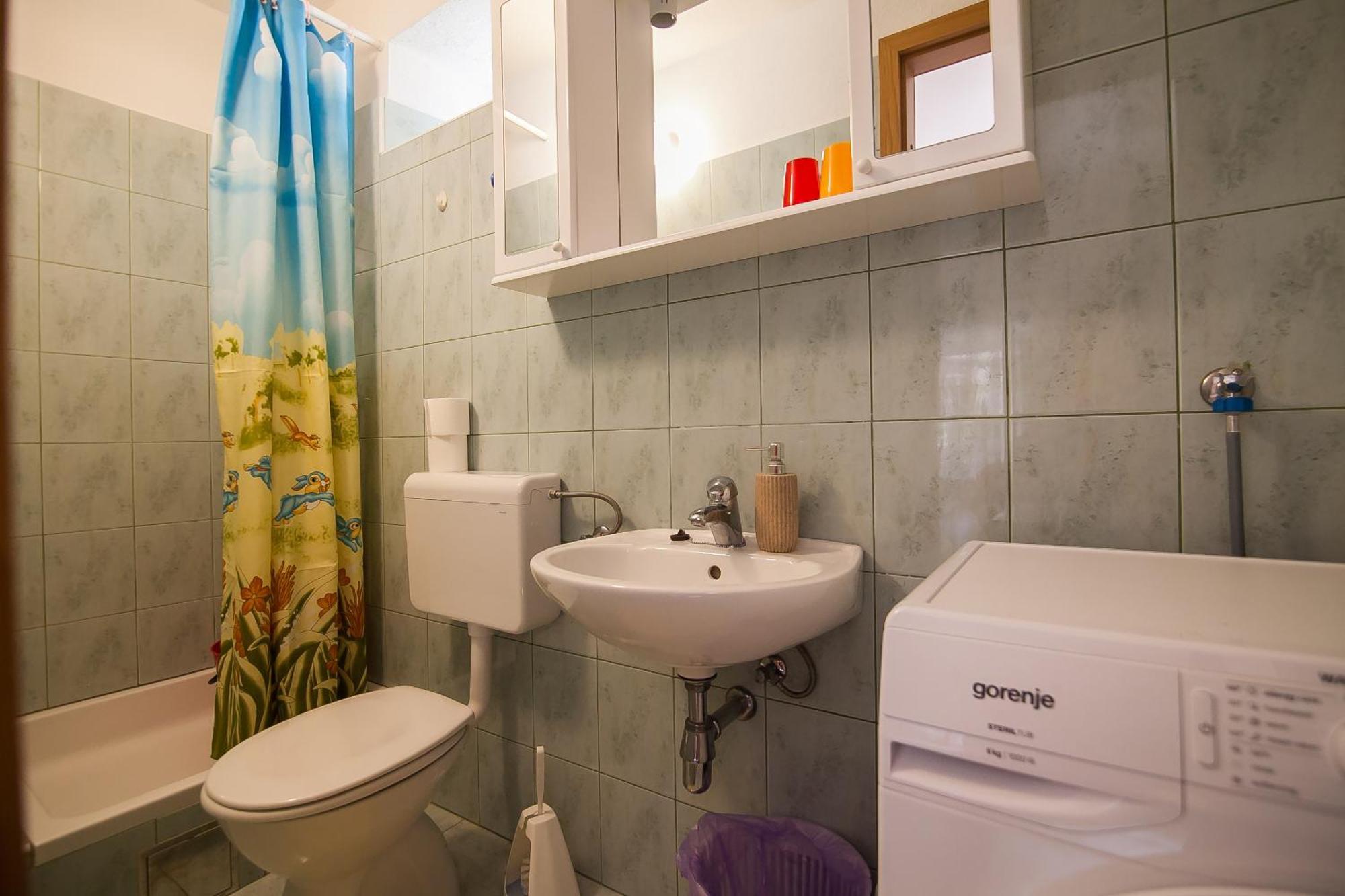 Old Town Accommodation Бол Екстер'єр фото